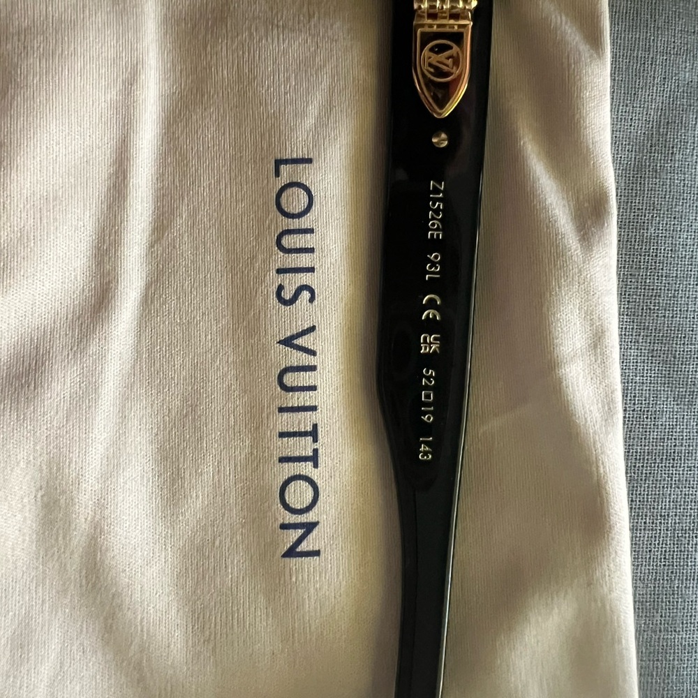 Louis Vuitton sunglasses authentic - Picture 6 of 6